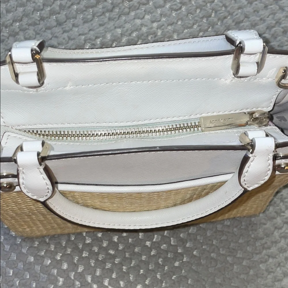 Kate Spade Stacie Tan and White Woven Satchel/Crossbody 9”H x 11”W NWT🌸🌼 - Picture 12 of 15